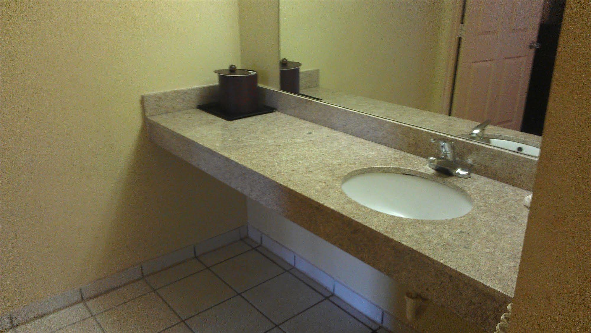 Atlanta Airport Hotel Forest Park Dış mekan fotoğraf